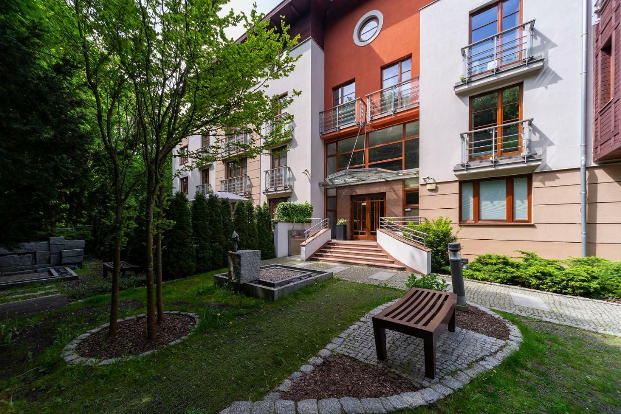 Beachfront Apartment Haga With Free Parking By Noclegi Renters Sopot Ngoại thất bức ảnh